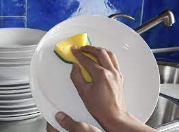 Utilizzare detersivi fatti in casa con prodotti naturali, non solo fa bene all'ambiente ma anche al portafogli, poiché consente un discreto risparmio economico!. Detersivo Per Piatti Fatto In Casa Non Sprecare