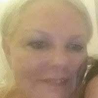 100+ profilů „Sandra Singer“