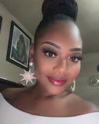 Invited to tables that I could only dream of…….Because I had to build my  table from scratch! #entrepreneur #blackbusiness #blackwomen #instagood  #instagram @grabblocal #dream #over40