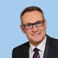 Dennis Naumann's Instagram, Twitter & Facebook