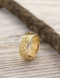Unique Wedding Band In Vintage Style 7mm Unusual Wedding Etsy Unique Wedding Bands Wide Wedding Rings White Gold Wedding Ring Set