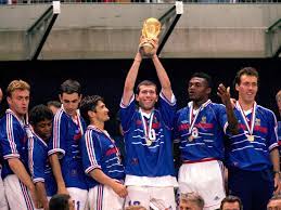 Nun kehrt er mit gladbach zurück. 1998 Kaiserslautern Holt Als Aufsteiger Die Meisterschaft Kicker