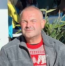 Video shows a Palestinian father comforting his young daughter after  Israeli troops opened fire