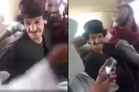 Known online as khasha zwan, nazar mohammad was reportedly arrested by militants at the end of a video that continues to spiral the internet displays khasha zwan sitting in the backseat of a vehicle. Afgan Komedyen Khasha Zwan Taliban Uyeleri Tarafindan Olduruldu Evrensel