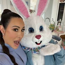 I have had such a heavy exhaustion lately. I don't know if it was the full  moon. Retrograde. The world absolutely falling apart. My life. But I am so  very tried. My