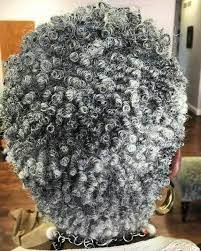 Frisuren 2020 Hochzeitsfrisuren Nageldesign 2020 Kurze Frisuren Natural Hair Styles Natural Gray Hair Beautiful Gray Hair
