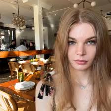 Taking Diana out for her 22nd birthday, but she doesn't look happy about  it. 🤷‍♂️ #birthdaycelebration #daughtersbirthday #happybirthday