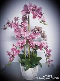 Pre order gubahan orkid murah 2 tangkai artificial orchid home furniture home decor on carousell. Gubahan Bunga Orkid Tiruan Artificial Orchid Flower Latex Home Furniture Home Decor On Carousell
