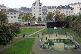 7:32 zoobeauval (page officielle) 54 089 просмотров. Service Logement Montreuil Juigne