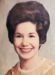 Faye Suggs's Instagram, Twitter & Facebook