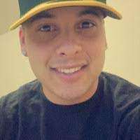 Dre Dennis's Instagram, Twitter & Facebook