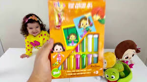 Cartton Girl Panosundaki Pin