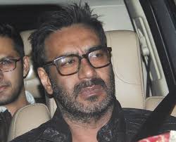 I Am Under Pressure Why Golmaal Again Actor Ajay Devgn Said This Ibtimes India The movie stars ajay devgan, parineeti chopra, tabu, arshad warsi, tushhar kapoor, shreyas talpade, kunal kemmu, prakash raj and neil nitin. why golmaal again actor ajay devgn said