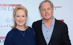 The actor and her husband, don gummer, have four children ― henry, mamie, grace, and louisa. 41 Jahre Verheiratet Meryl Streep Verrat Ihr Ehegeheimnis Woman At