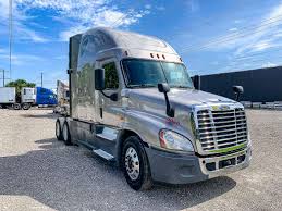 On floridatrucks.com you can easily navigate preowned truck brands like ford, ram, chevrolet, gmc and more. Miami Fl Tractor Trucks For Sale Commercial Truck Trader