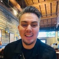 Derek Ash's Instagram, Twitter & Facebook