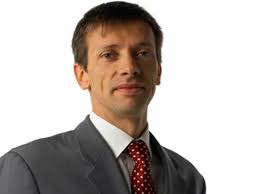 Sonae ainda aguarda «confirmação ou desmentido formal» sobre polémica em  Angola