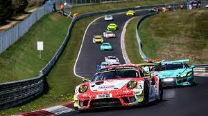 © gruppe c rennleiter walter hornung kann endlich grünes licht für das rennen 2021 geben. 24h Nurburgring 2021 Starterliste Mit Teams Und Fahrern
