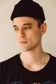 Arthur Bray's Instagram, Twitter & Facebook