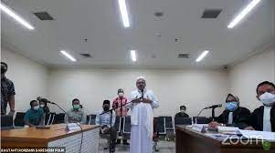 Laporan dilatarbelakangi pernyataan rizieq yang. Pengacara Klaim Sidang Habib Rizieq Yang Digelar Virtual Tidak Sah