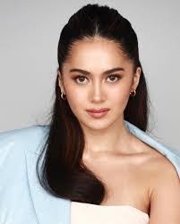 Editha Gatchalian's Instagram, Twitter & Facebook