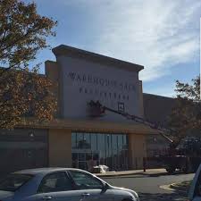 Pottery barn's expertly crafted collections offer a widerange of stylish indoor and outdoor furniture, accessories, decor and more, for every room in your home. Pottery Barn Pop Up Store In Central Park Will Be Open On Weekends Business News Fredericksburg Com