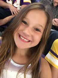 Sarah Vos (@SarahBVos)