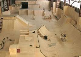 Indoor Skate Park Build Construccion De Skateparks Copinramps Skatepark Design Skate Park Skateboard Park