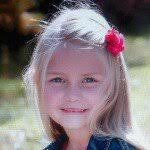 Laurie Eves's Instagram, Twitter & Facebook