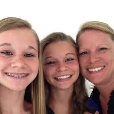 Heather Bouck's Instagram, Twitter & Facebook