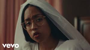 Jensen Mcrae Releases New Single “Savannah”