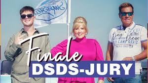 Viele zuschauer dürften sich wundern, dass dann auch michael wendler (48, egal) als. Nach Wendler Ausstieg Dsds Jury Wird Zu Dritt Bleiben Youtube
