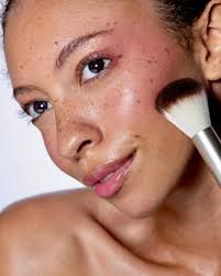 Expect the unexpected. Creative director/photographer: Anavi Photography  Model: Marisa Cooley Agency: Hannah Noel Brands: Bare Minerals  #fashionphotography #florida #timeless #movement #crueltyfree  #modelingagency #naturalmakeup