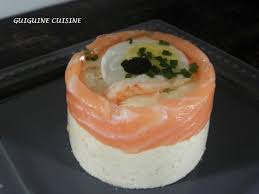 Aspic Au Saumon Fume Mousse De Crabe Avec Images Saumon Fume Alimentation Cuisine Et Boissons