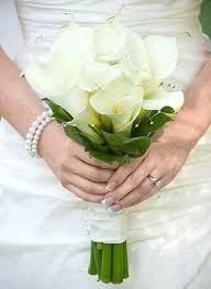 Pictures Of Calla Lily Bridal Bouquets Lovetoknow Calla Lily Bouquet Wedding Calla Lily Bridal Calla Lily Bridal Bouquet
