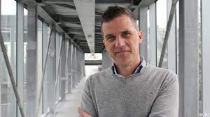 Voor sporza radio neemt ruben van gucht geregeld een voetbalwedstrijd of veldrit voor zijn rekening. Sporza Journalist Lammens Gaat Aan De Slag Bij Belgische Ruitersportfederatie Paardensport Sporza