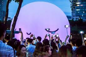 롯데월드타워에서 한 눈에 내려다보이는 호수. ìž ì‹¤ ì„ì´Œí˜¸ìˆ˜ì— ëœ¬ ìŠˆí¼ë¬¸ íŒŒì´ë‚¸ì…œë‰´ìŠ¤