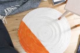 Teppichversand24 bietet viele designerteppiche, kinderteppiche,markenteppiche,orientteppiche,gabbeh teppiche und velourteppiche in vielen. Teppich Selber Machen Easy Diy Mit Seil Farbe