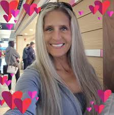 Make the Christmas tree a tribute to the love that fills your home  🐈👨‍👩‍👧‍👦 Personalized this adorable ornament for pet lovers,  celebrates the joy of family—fur babies included 🏡🐾 It's a heartwarming