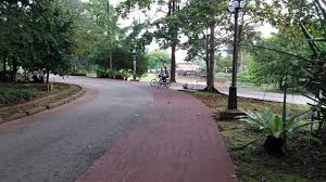 Take a breather in the evening by visiting taman putra perdana, a recreational park with fountains, shelters, benches and a good view of putrajaya. Mohd Faiz Bin Abdul Manan Taman Botani Putrajaya