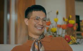 Bức ảnh 2 nam diễn viên phim Độc Đạo khiến dân tình hoang mang