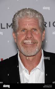 Perlman hi-res stock photography and images