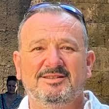 Alex Hume (@HumeAlex)