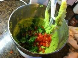 Fresh Guacamole Made With A Kitchen Aid Mixer Recettes De Cuisine Guacamole Recette Gastronomie