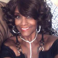 A Farewell to Michelle Obama's Flawless Arms” 💪🏾 When she first assumed  the role of First Lady — conservative media was up in arms about Obama's  arms! It was ridiculous. It was