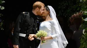 This club's aim is to engage over 30,000 new members every year, who pay 39.95 euros each every year. Royale Hochzeit Meghan Und Harry Haben Ja Gesagt