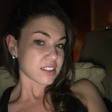 Abby Burnham (@Abby_Burnham)