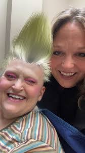 Melissa Bostic's Instagram, Twitter & Facebook