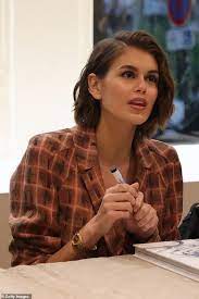 K A I A Short Hair Styles Hairstyle Hair Beauty