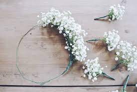 Plus, baby's breath is super affordable, and a little goes a long way. How To Make A Baby S Breath Flower Crown Zoe With Love Blumenkronen Blumenmadchen Blumen